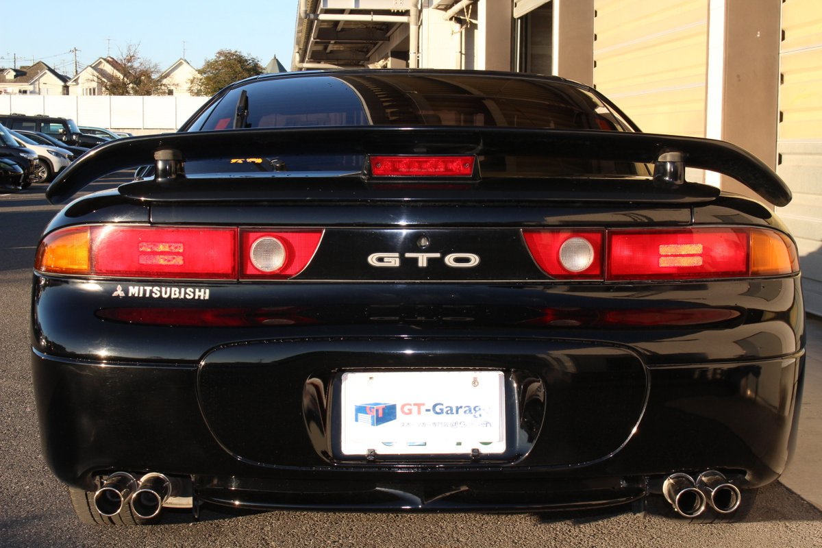 GTGarage1's tweet photo. ☆11月試乗会　車両紹介④☆

エボⅧ MR＆GTO

GTOは試乗会初登場となります！

直進安定性MAXの黒き重戦車

三菱の誇る2大スポーツカー乗り比べです！

ご予約はこちら！
https://t.co/eDnVUWFkVY

ご予約&amp;RTお待ちしております！

#ガリバーGTガレージ
#試乗会
#RT希望
#スポーツカー
#GTO 
#8MR https://t.co/5bdo4HUxjd