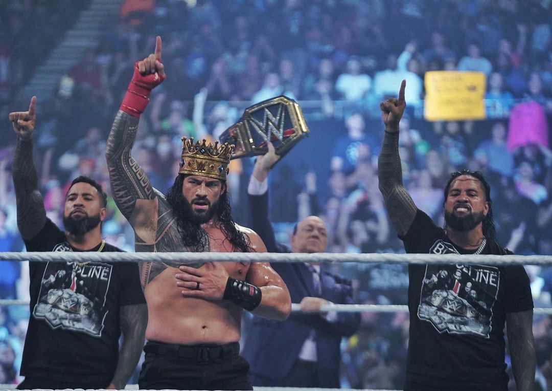 mahsaerfani_art's tweet photo. @WWERomanReigns @TheRREmpire_ @WWEUsos @HeymanHustle The real king 👑 ☝️ 🔥🔥🔥😍😍😍 #Tribalchief #HeadOfTheTable #acknowledgehim #RomanReigns #kingRoman https://t.co/b6OL5ZOhKe