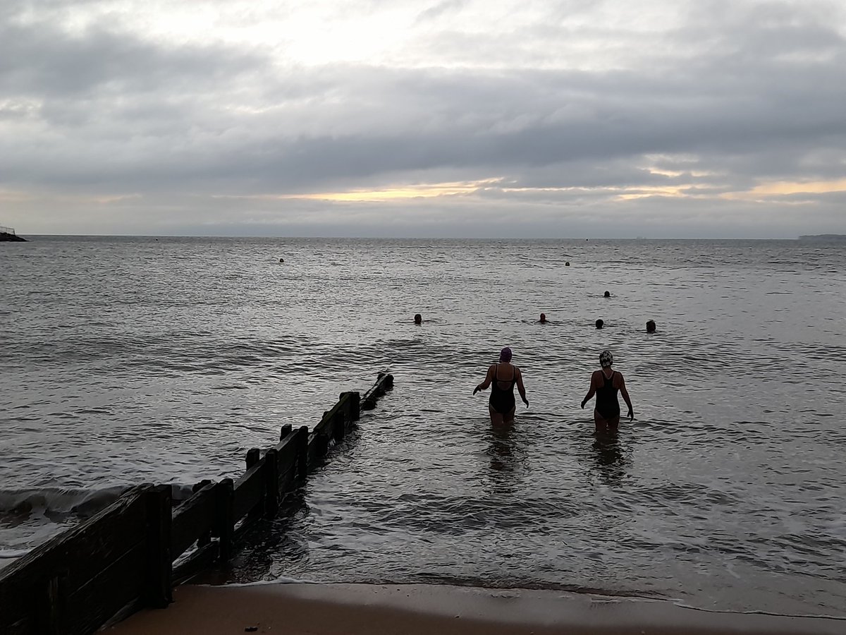 jkavanagh99's tweet photo. #sunriseswimmer #EndSewagePollution #sosramsgate great turnout for SOS Ramsgate sunrise swim in support of COP26 and to end sewage pollution by private water firms. https://t.co/mawS9yajIS