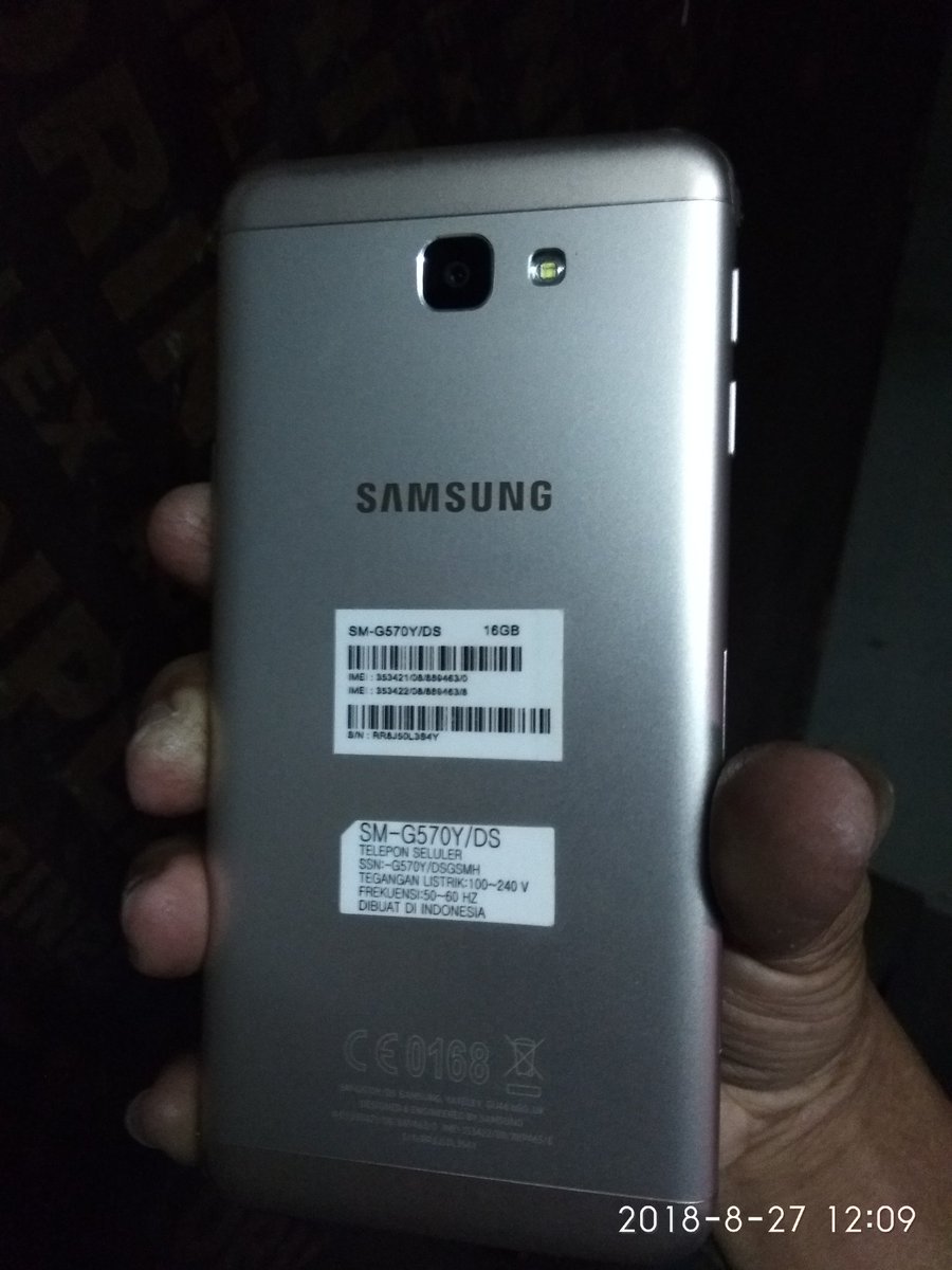 MujionoTwt's tweet image. Terima kasih telah menemaniku selama ini dan sekarang kamu telah pergi untuk selamanya, saat ini aku butuh #TemanTapiAwesome yang #AntiBosen yang #AsyiknyaSejutaan dia adalah #GalaxyA03s ayo ikutan kawan @BeDestoo @HCiamik @FerryIr60502374