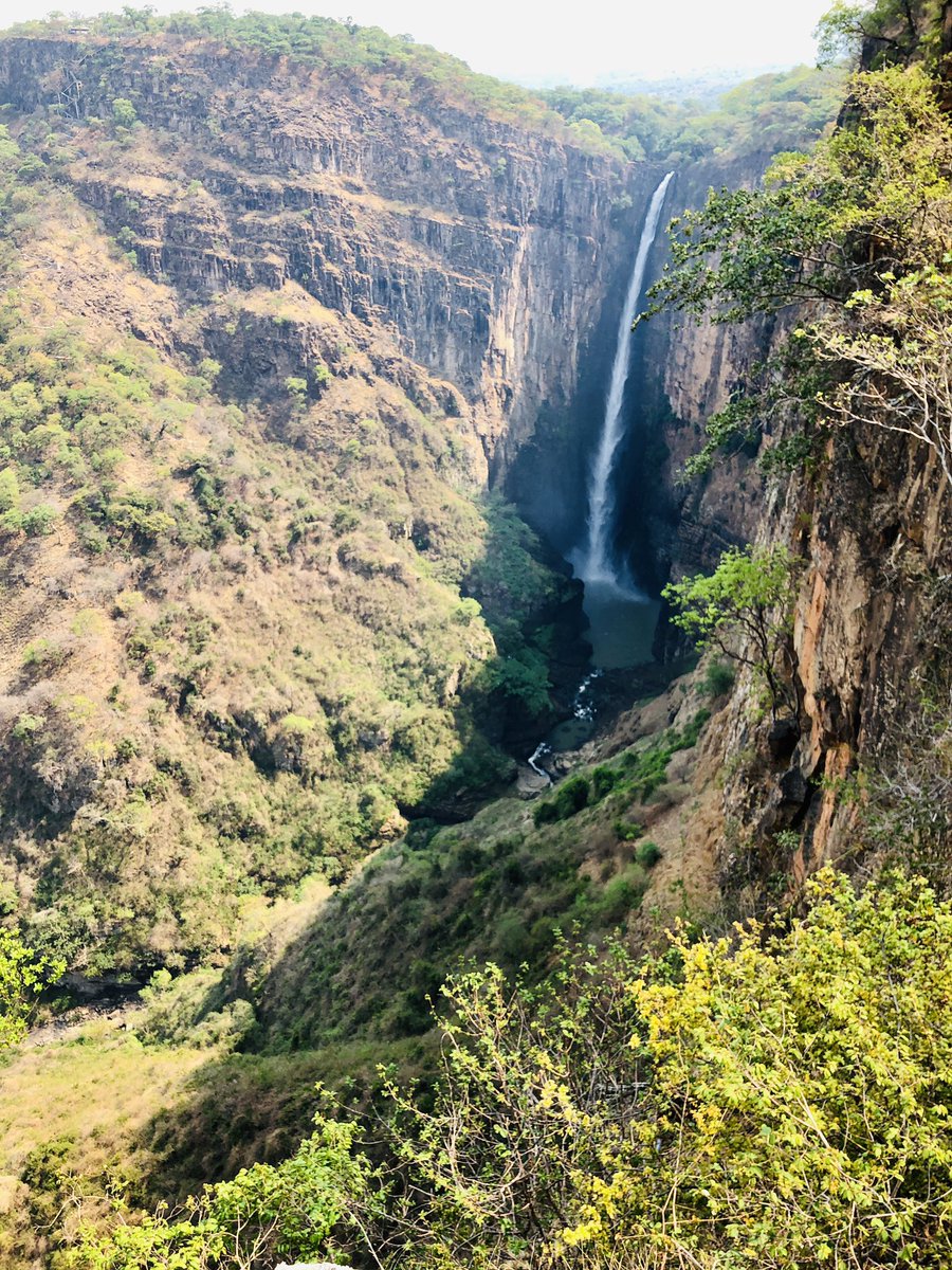 WanzyanjiM's tweet photo. Take a holiday, have it local. Kalambo Falls, a 221 meter high single-drop waterfall, making it the second-highest in Africa. #superbzambia #photography #travelphotography @TourismZambia #exploremore #Sunshine https://t.co/29yAqfEspE