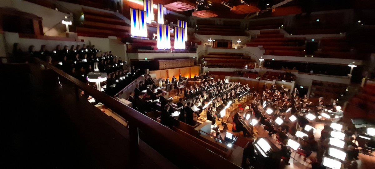 santasprees's tweet image. Glories many and varied at @LeGuessWho 
#alexanderscriabin
#irreversibleentanglements
@moormother #felixkubin @PWElverum #themicrophones #zar #mazahar