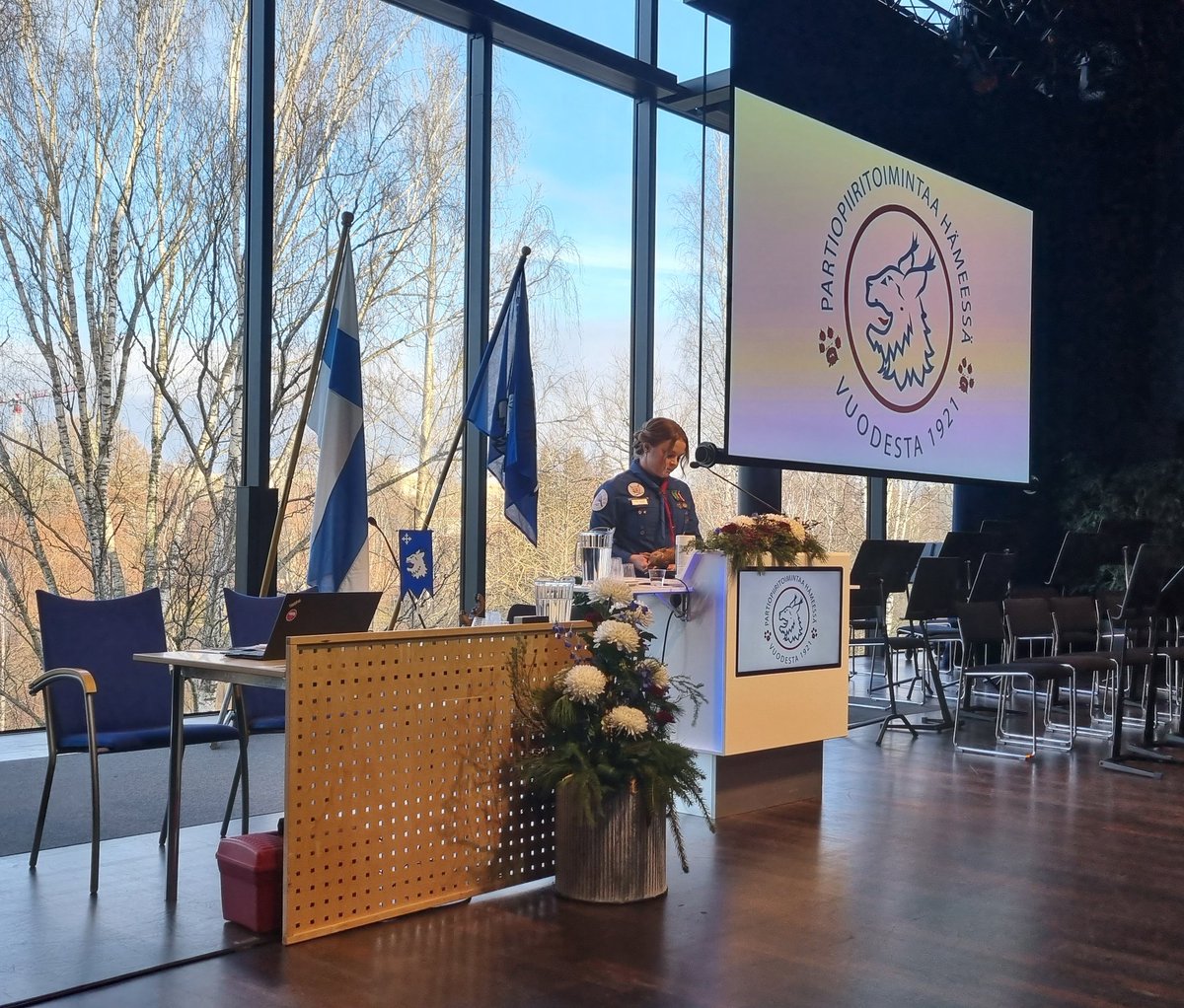 Piirinjohtaja @nniyli avasi syyskokouksen
#hppartio #partioscout #syyskokous