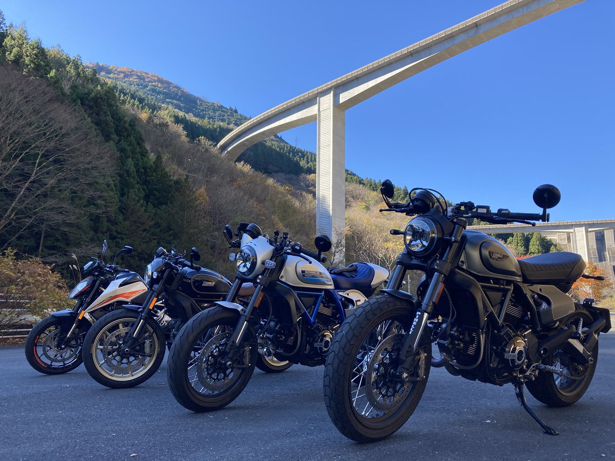 MotoSlacker's tweet image. 中津峡に紅葉ツーリング行ってきました！が、すでに散ってしまってました…無念