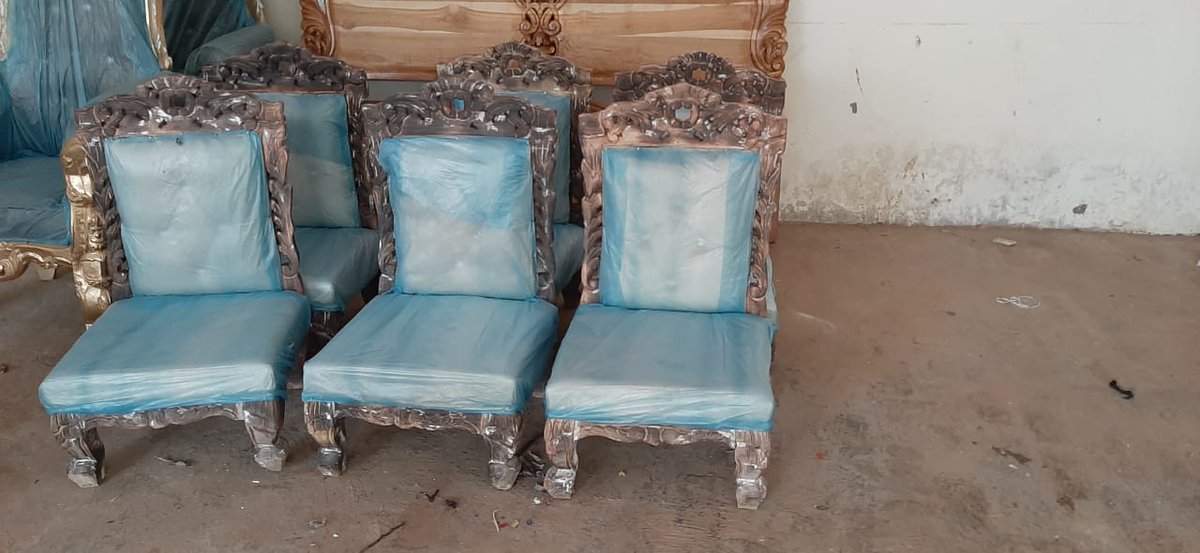 MariaHazel18's tweet photo. Real Handmade wooden vedhi. This vedhi has been diligently handcrafted by skilled artisans of India.

Contact us on - https://t.co/7Glx4xInc4 for more queries.
Website - https://t.co/va062ut1Oo

#vedhi #mandap #mandapchairs #smallwoodenchair #sofas #eventplanner #eventorganizer https://t.co/grEtIDx494