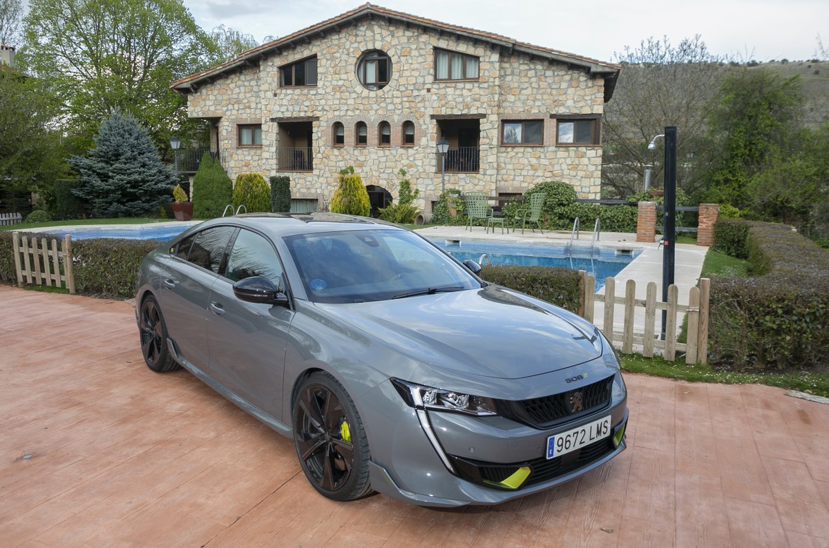 onmotortv's tweet photo. Qué nos decís del @PeugeotES #508PSE ?, el coche más potente (360 CV) a la venta en concesionarios Peugeot. Y es un vehículo electrificado, es un #PHEV... #ONMOTOR https://t.co/lGWQ1i8gJl