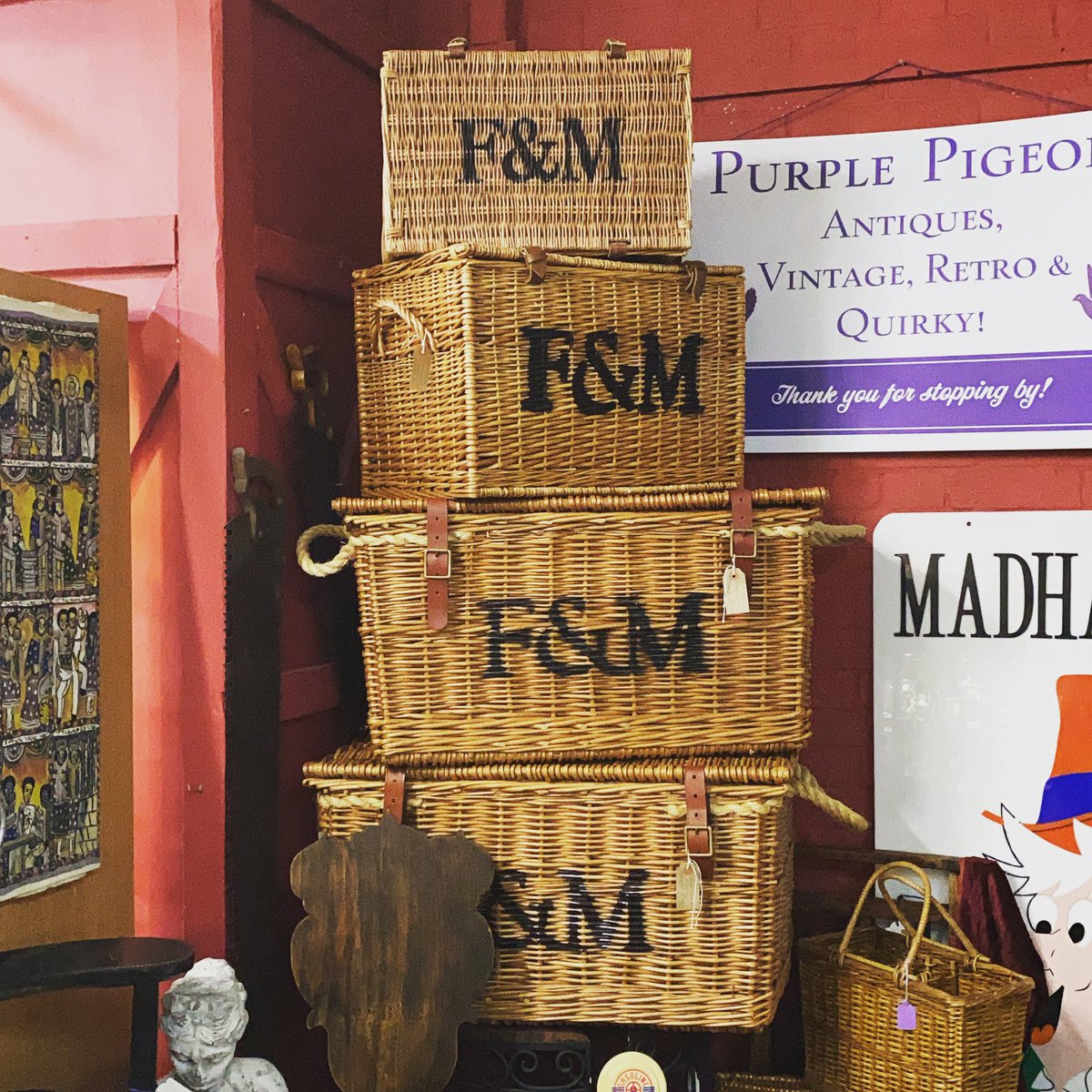 Good morning! How about these original Fortnum & Mason baskets,they make perfect storage with style. #f&m #fortnumandmason #fortnumandmasonhamper #baskets #storage #coffeetable #astraantiquescentre #hemswell #lincolnshire Open 10 until 5pm