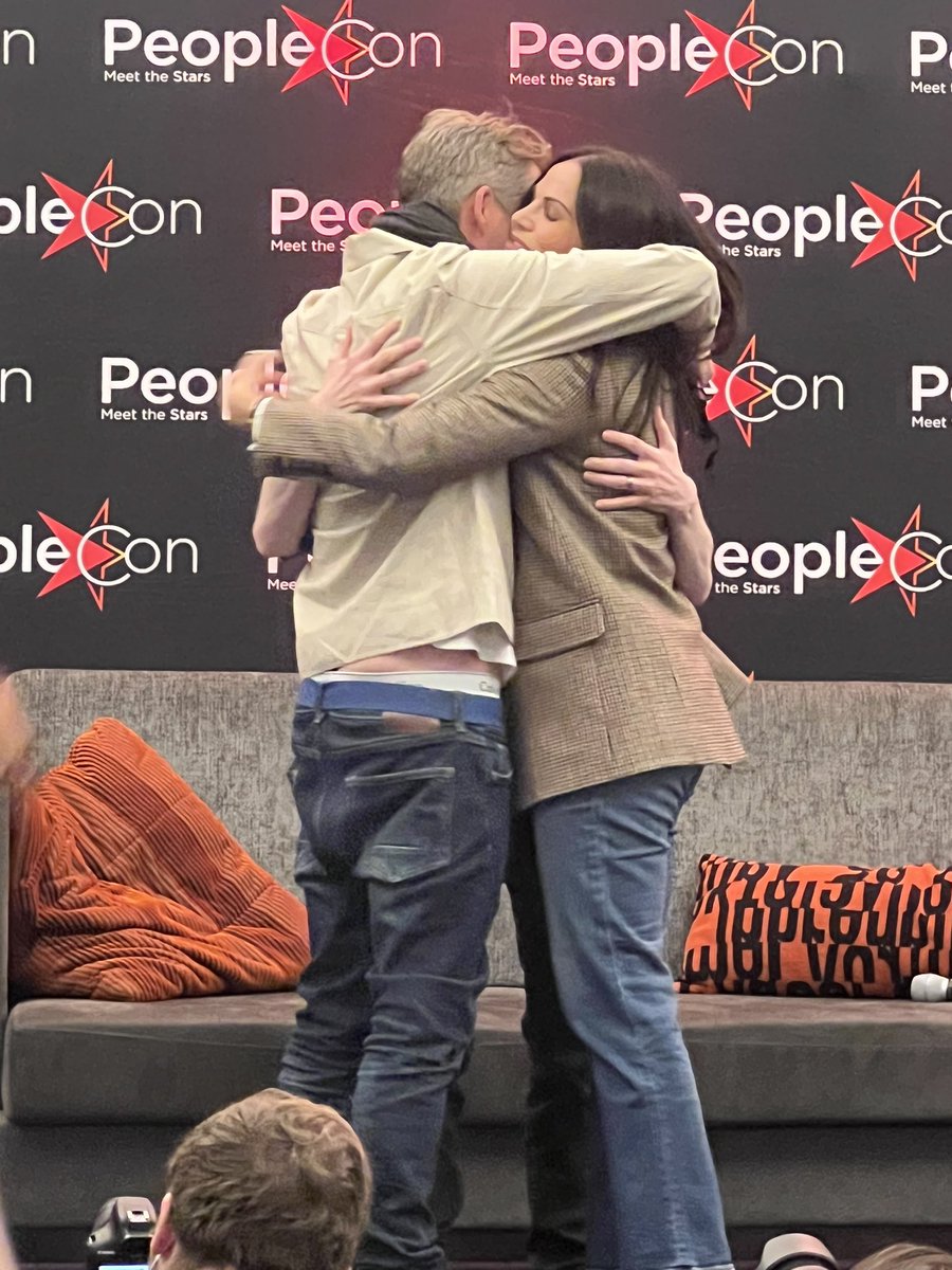 AngstyMGstars's tweet photo. #THEC4 @evilsouat @BonJoviShipper @LaNan1_ @suseagull04 @EQChemistry https://t.co/OwJ3WxWdkx