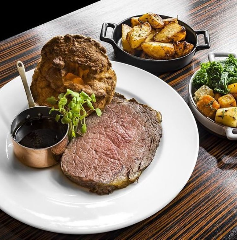 LeedsWaterside's tweet photo. It's the perfect time of year to gorge yourself on roast... and you can do it in style at the Dakota Hotel. 2 course Sunday lunches start at £22 😋 #leedseats https://t.co/GImwzCuvm5 https://t.co/mdWQR8QhMI