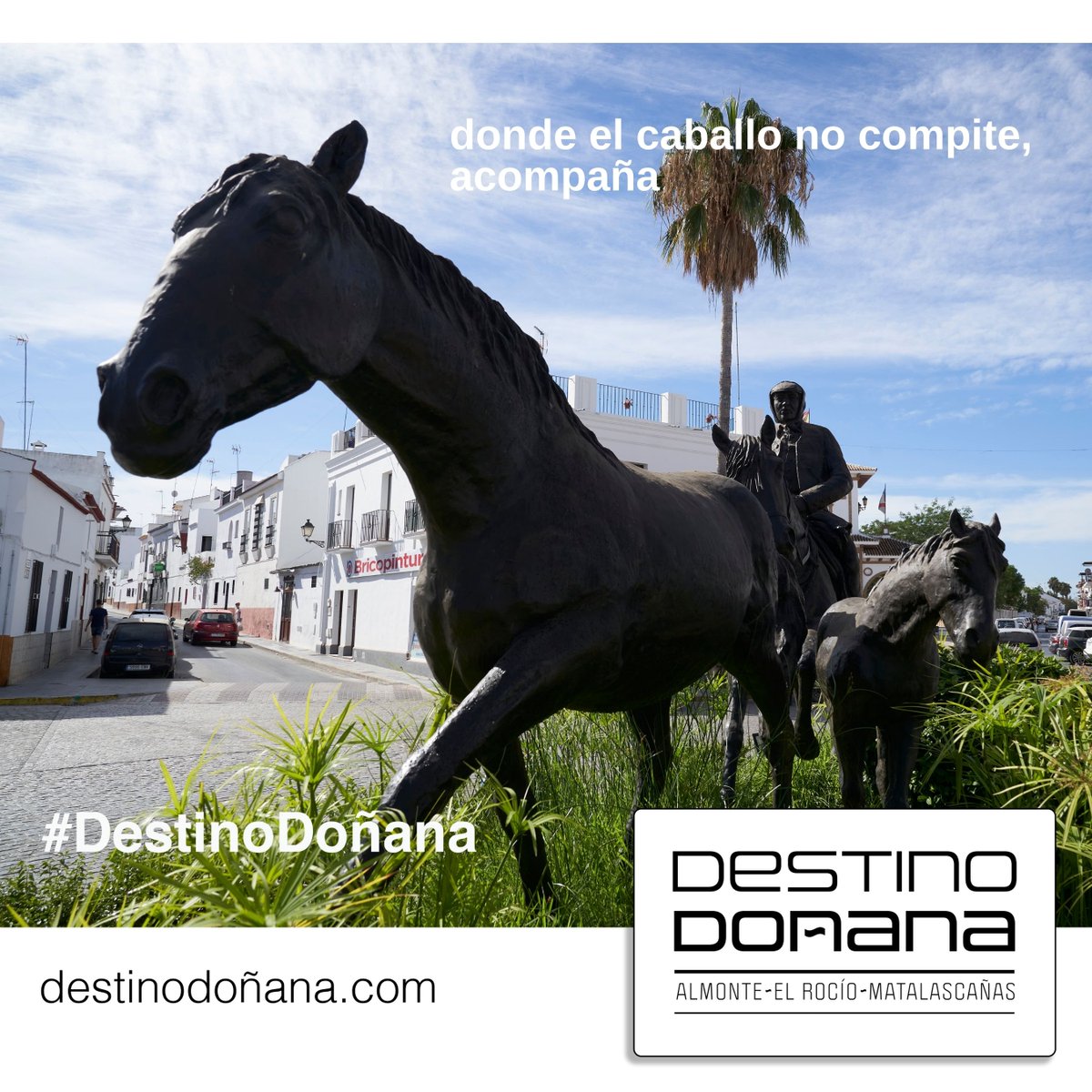 #Almonte cuenta con una amplia tradición ganadera🐴🐮 a través de la #SacadelasYeguas. Visita el monumento a los yegüerizos🔝 en el corazón del pueblo ❤️. 

#HuelvaElevaTusSentidos #SienteHuelva  #Doñana #Almonte #ElRocio #Matalascañas #DestinoDoñana