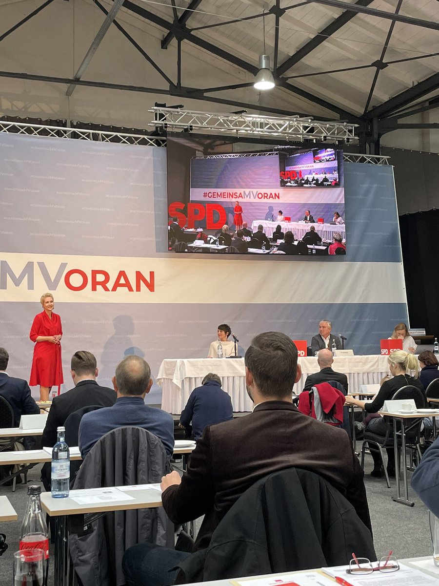 Außerordentlicher Landesparteitag der SPD MV zur Koalitionsvereinbarung 2021-2026 

#Aufbruch2030 #spd #spdmv #spdmecklenburgvorpommern #spdhro #spdrostock #jusos #jusosmv #jusosmecklenburgvorpommern #jusoshro #sozialdemokraten #fraueninderpolitik #mecklenburgvorpommern