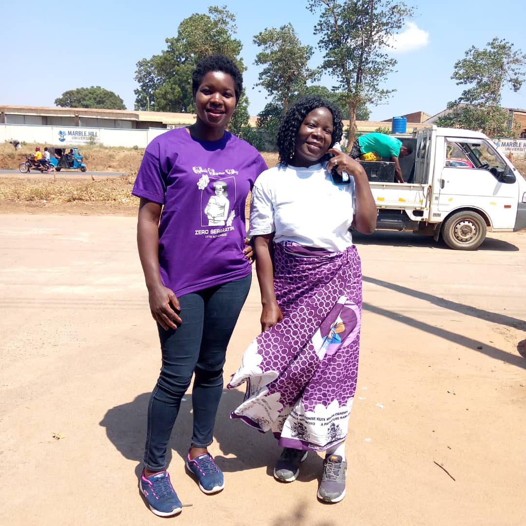Bhatupe's tweet photo. How wonderful that the press & selected guests get a sneakpeek of what the #kangaroocare and #premat wards are like in #Lilongwe. It's tough for parents. Little warriors and other preemie moms lead the way. My day is done💜😎✔️ @Preemieparents1 #awarenessiskey #zeroseparation https://t.co/UPu2XWev07
