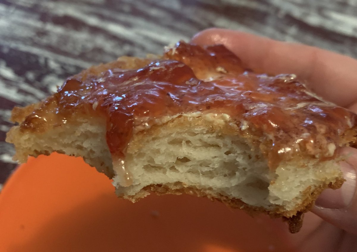 markwgow's tweet photo. Miss my butteries over here in Oz so decided it was about time I learned how to make them for myself. Fair chuffed we how they turned out. https://t.co/vxDn9RTIlN