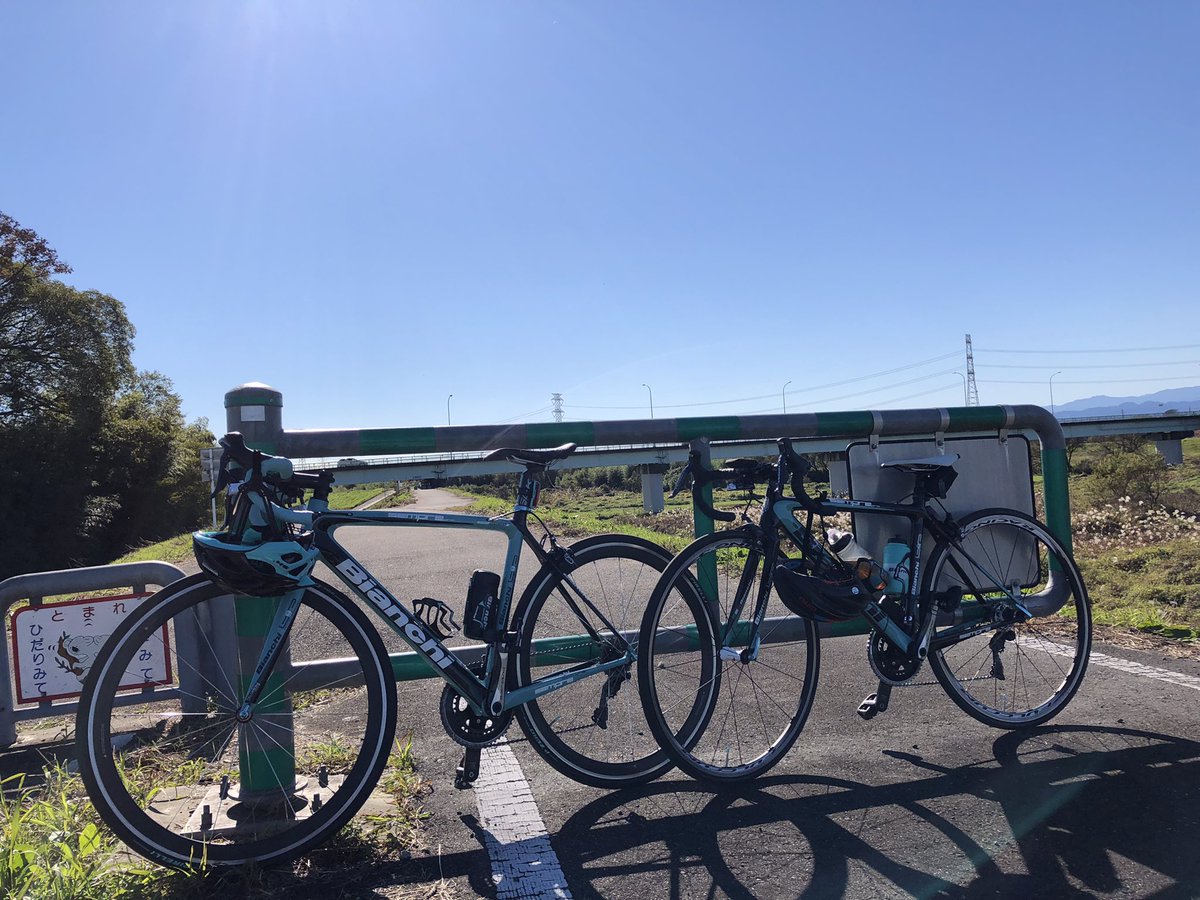 yu_ichi_0418's tweet photo. 物見山行きました
#Bianchi #ビアンキ #SEMPREPRO #センプレプロ ＃ロードバイク https://t.co/nVd61NsbTT