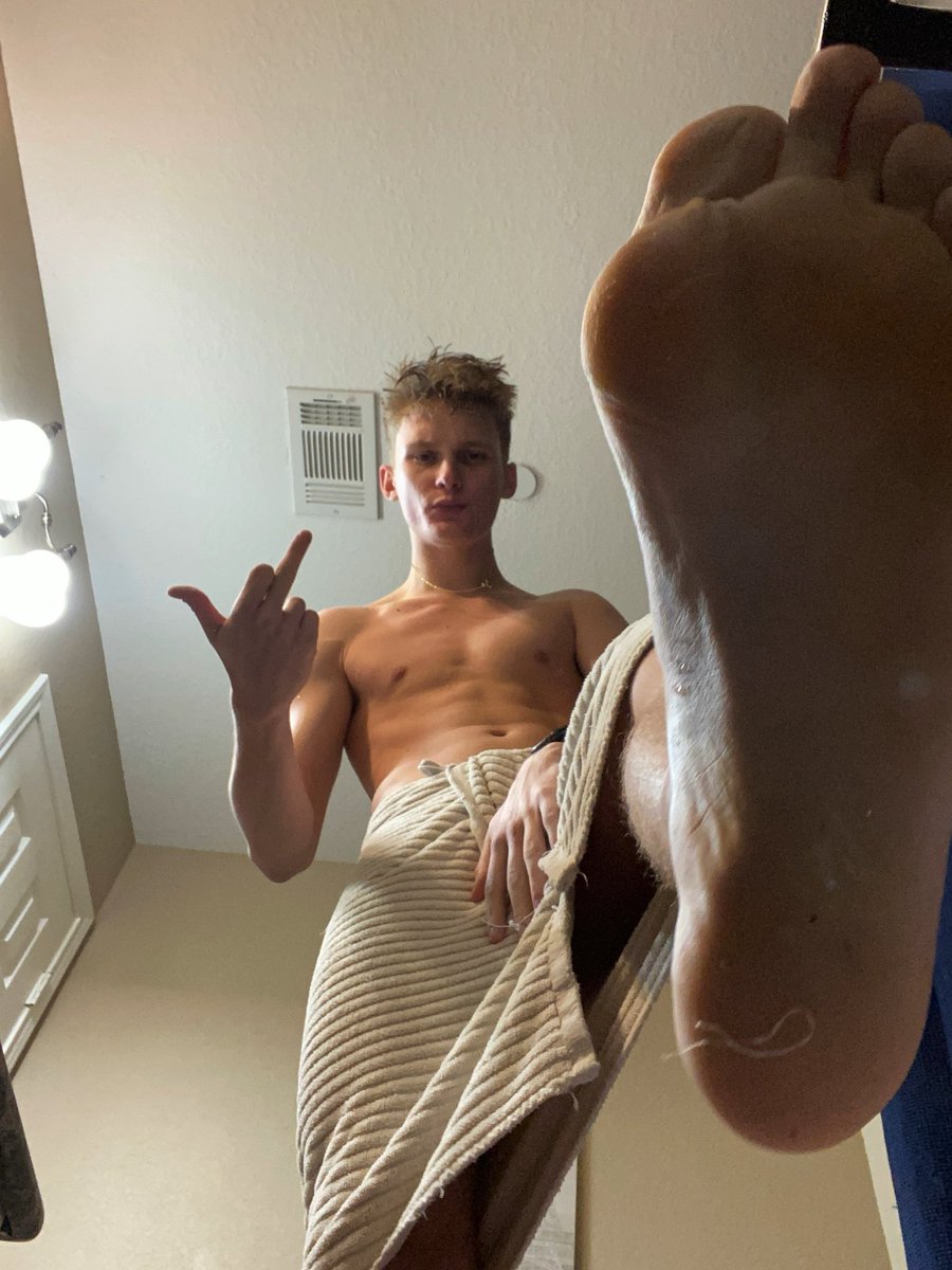 Masterdax6969's tweet photo. Clean these size 15s after my shower https://t.co/a3stDZ9gAw