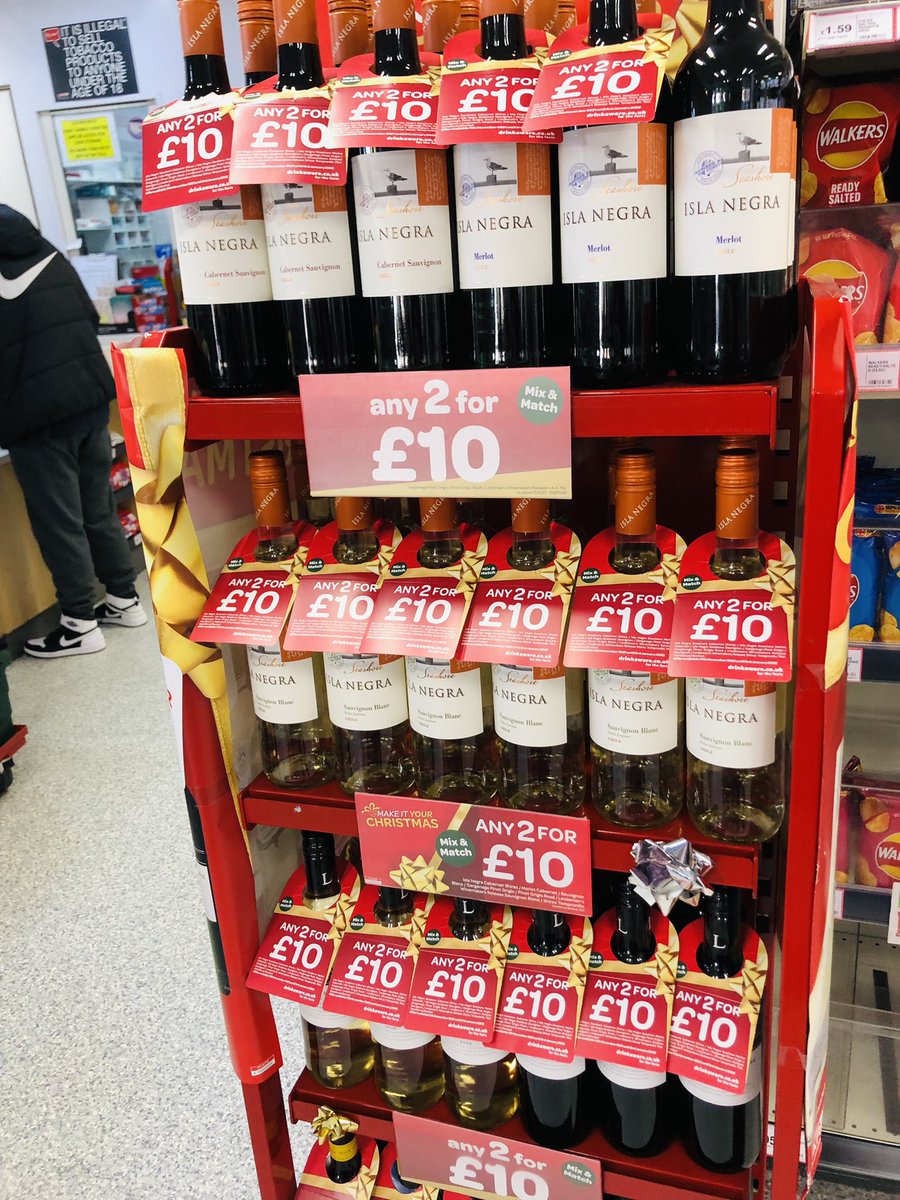 Paulfar2255's tweet photo. @lawrencehunts Liverpool Road Christmas Alcohol Deals. https://t.co/wEOd4ozSyb
