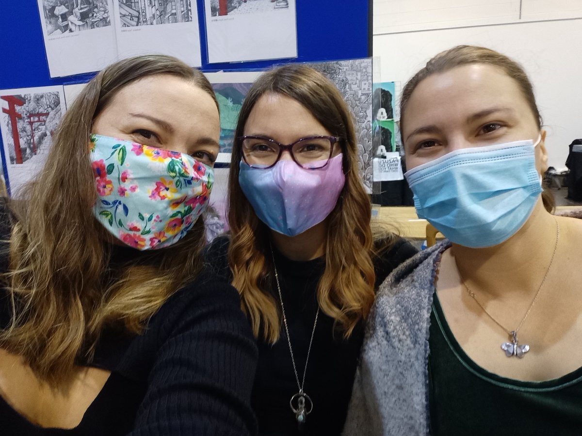 BBEcollective's tweet photo. All of Big Brown Eyes together in Harrogate! 😊 @DooferTree
@karisviola &amp; Freya!

Find us at table 97 by the main entrance, middle row of the Redshirt Hall 👋

#comiccon @ThoughtBubbleUK https://t.co/Z8Hwn6k3HE