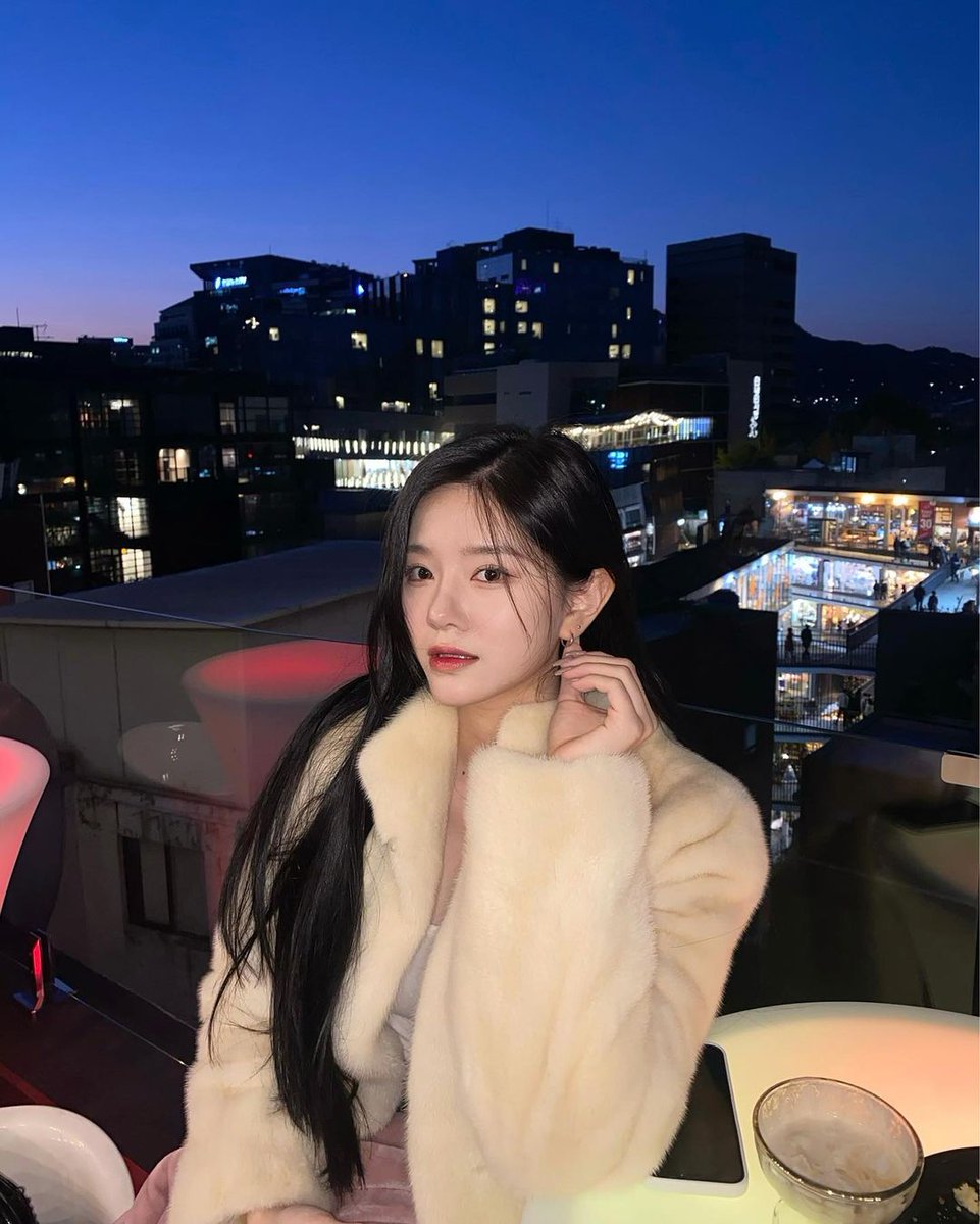 formember99_th's tweet photo. 211113|ravvexnle instagram update
‘ท้องฟ้าสีชมพู💖"
#leerayeon #GirlsPlanet999 #gp999 #kgroup #fanatics #ลีรายอน https://t.co/3xvfcPon4G