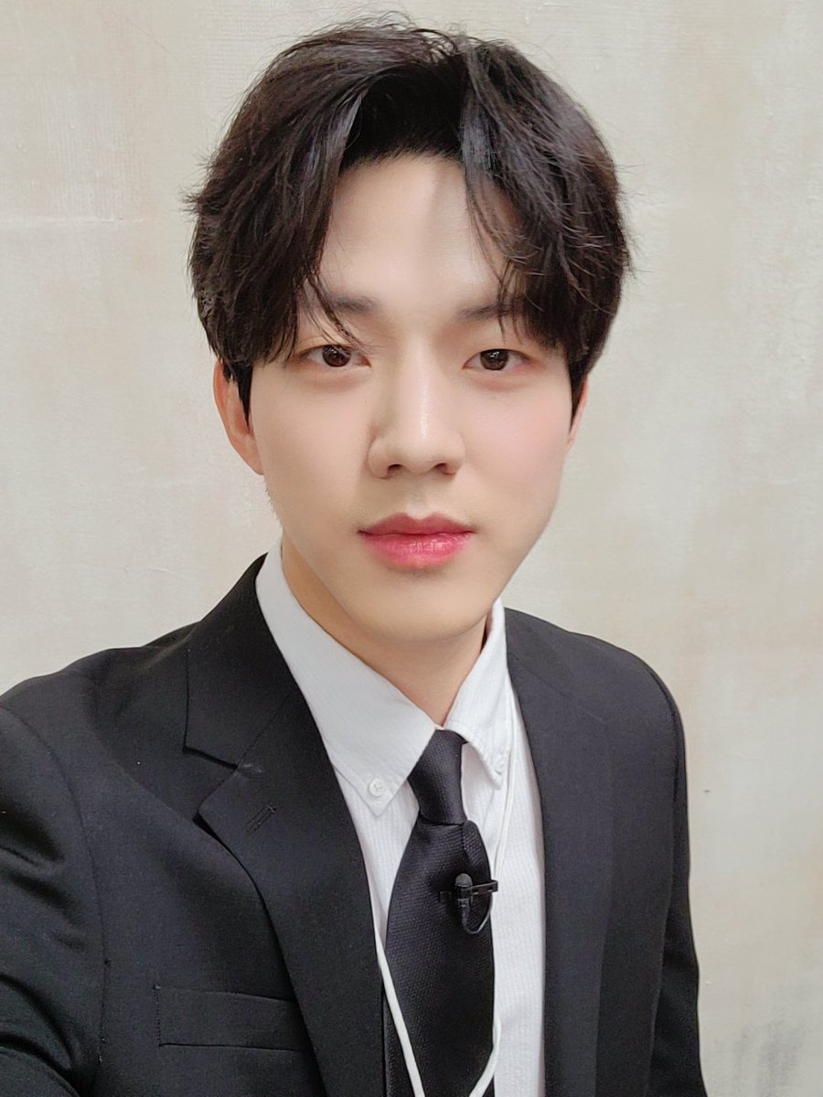 gangdo0825's tweet photo. 승진하셨어요 https://t.co/h2PuWoAPze