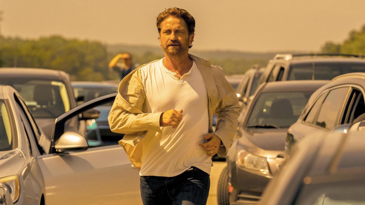 VIMOOZ's tweet photo. "The thing about courage is it’s something that we have to learn and relearn our whole lives. It’s not just in you, it’s in every choice we make every day." Happy 51st Birthday Gerard Butler (Angel Has Fallen, Greenland) https://t.co/yX9ZUsH1ji