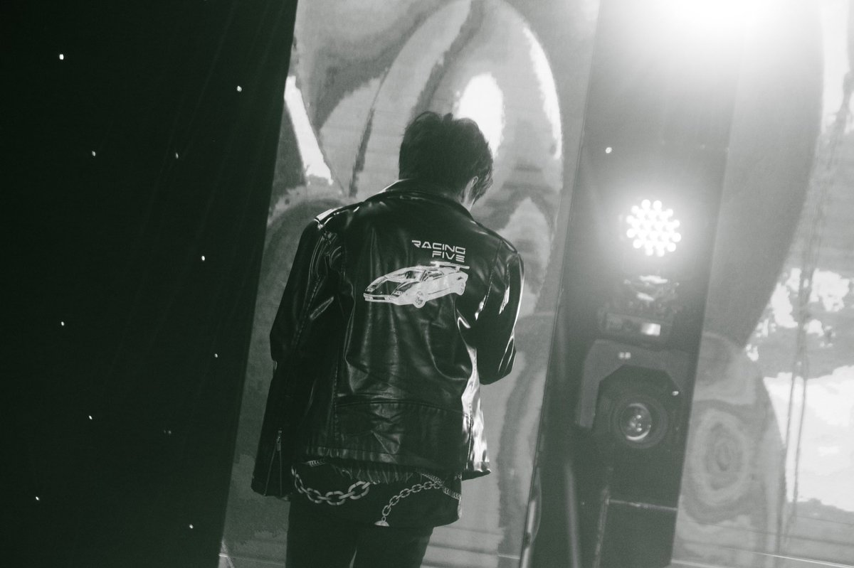 QH_MasterD's tweet photo. Long time no standing on stage 🎶🎤
Thank you so much…

🖇 (Full) https://t.co/mVfpyepdRK

#Ad
#QuangHungMasterD https://t.co/gZEPl3bWa7