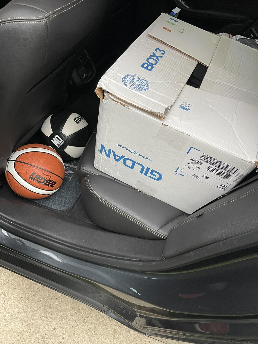 MO_lifestyle's tweet photo. On the road again…spreading MO love! 💔🦈🏁#MasterofOriginal #WhatsYourMO https://t.co/ojG9hUy1mu