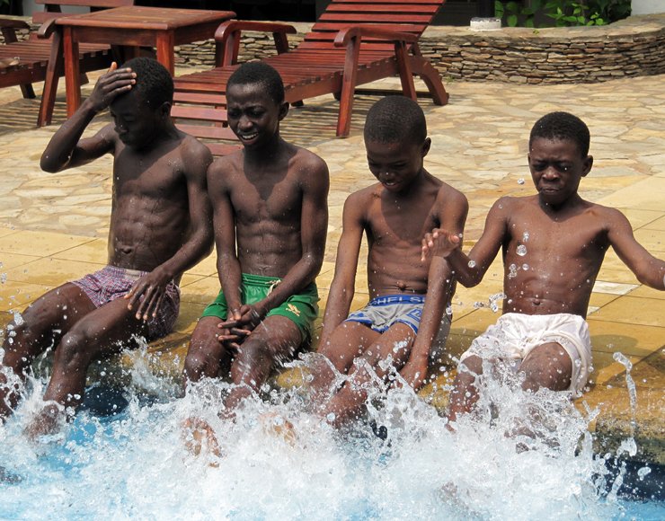 SportingOpps's tweet photo. Teach children and young people how to swim in Ghana and help them develop a life skill that will potentially be life-saving! Our 'Swimming Teaching Volunteer Project in Ghana' makes for a truly rewarding experience. Check out our website for more details.

#makeadifference https://t.co/TfOmhq3L9s