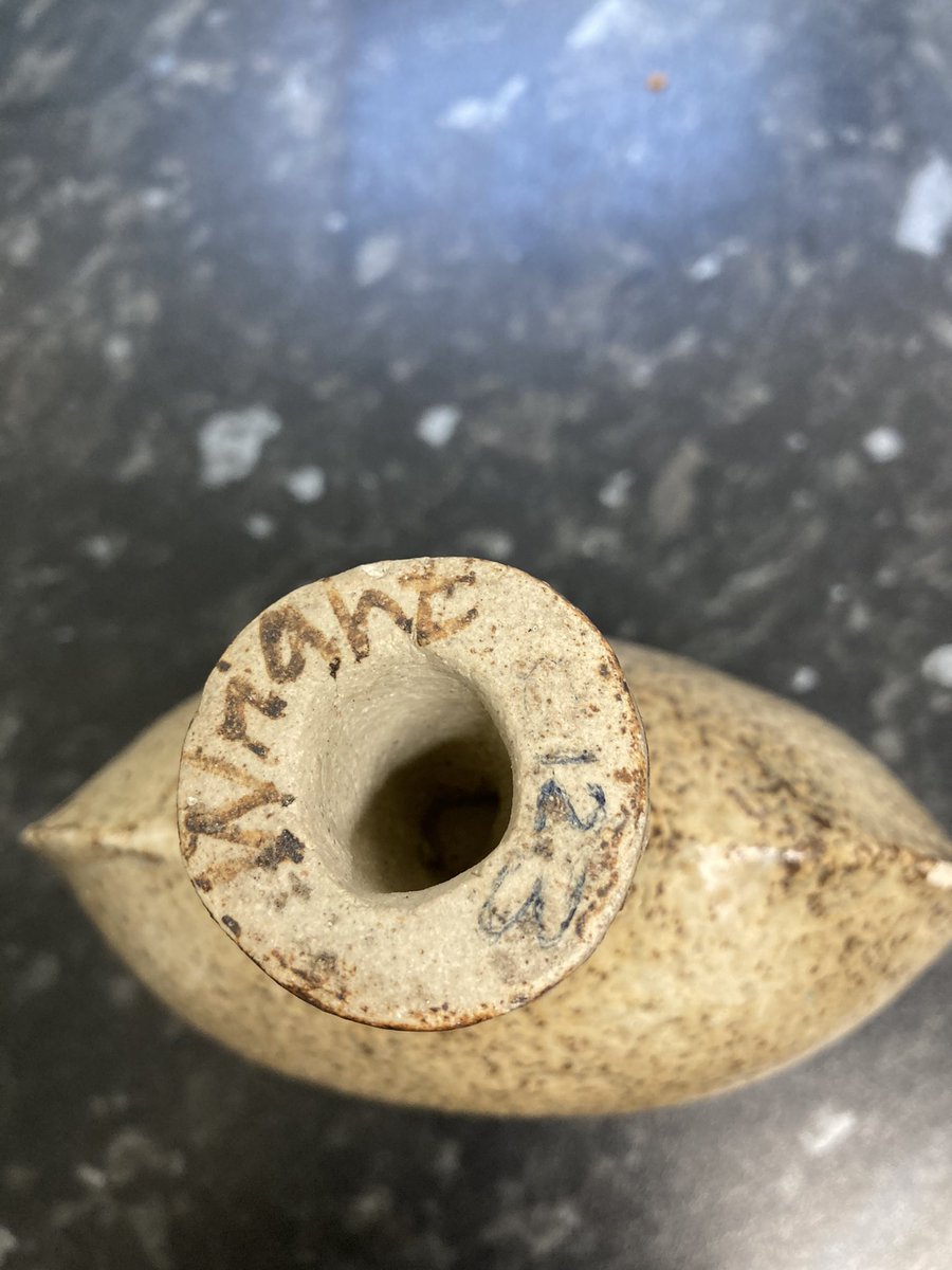 Anthony7Cutting's tweet photo. Hi guys, I just wanted to share this after my Saturday morning charity shop trailing. I don’t know why but I just had to have it, it’s sighed on the top wright 123. it’s now a perfect edition to my kitchen shelf.
#pottery #stoneware #Diamondintherough #flaskbottle #studiopottery https://t.co/DB3xWWxsWs