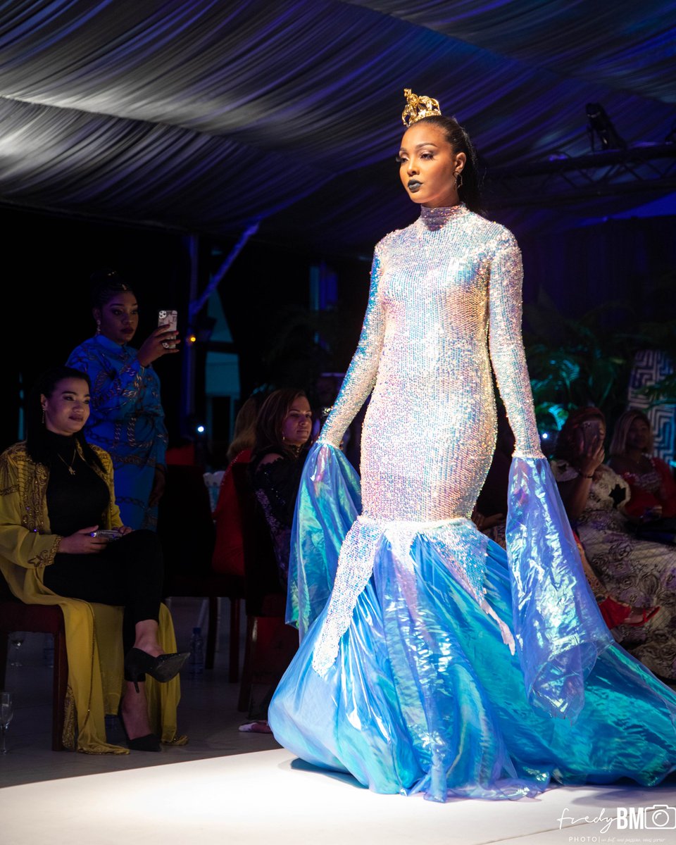FredyPhoto's tweet photo. Défilé de Mode K'elle Pour Elle 🇬🇦
Styliste : @alejandr_o_sun
Mannequin : @MissNgoua
Organisateur : @k_ellepourelle241
Photographe : @Fredyboupendza4
Lieu :@SuitesNomad
@gabonmediatime @cplusafrique
#festivaldemode #kellepourelle2021 #modegabon #styliste #fashionafrica https://t.co/UOCzd60d6s