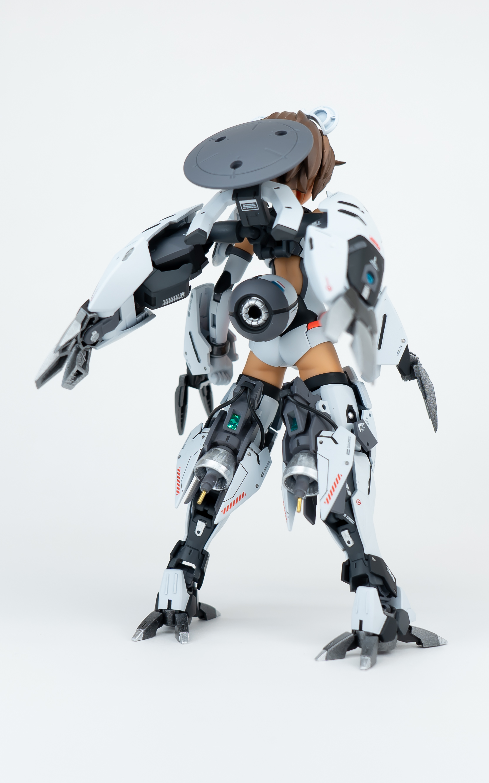 制作中　HGアッガイ×30MS ルルチェ ミキシング完成品プラモデル HGUC 1/144アッガイ×30MS ルルチェ 【ミキシング完成品
