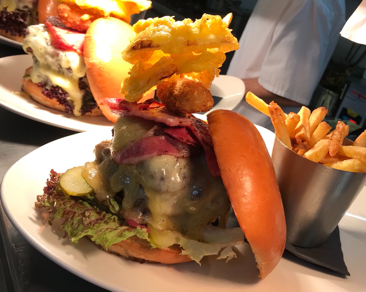 Lime Bar (@lime_bar) on Twitter photo If you're looking for a #weekend feed on #Salford Quays check out our #ULTIMATE #BURGER π choose from beef patty or chicken breast, stacked with cheese, bacon, onion rings & chilli π available daily from 12pm If you're looking for a #weekend feed on #Salford Quays check out our #ULTIMATE #BURGER π choose from beef patty or chicken breast, stacked with cheese, bacon, onion rings & chilli π available daily from 12pm