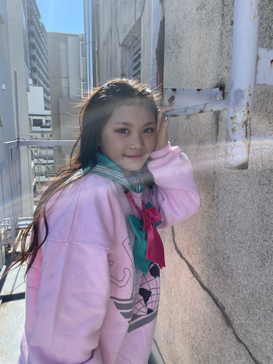 ChibiusaJapan's tweet photo. Hinano🧼
ちびうさ初のラブラビさんとチェリーチェリーさんのコラボで､みんなで一緒に踊れて緊張したけど楽しかったです💚✨✨
みんなと、喋ったり、踊ったり楽しい１日でした!!!🌺🌴
是非またコラボさせてもらいたいです🐰❤️🍒🖤@rabirabuIDOL11 @shibuyaidol #東京アイドル劇場mini https://t.co/imyixzc6WE