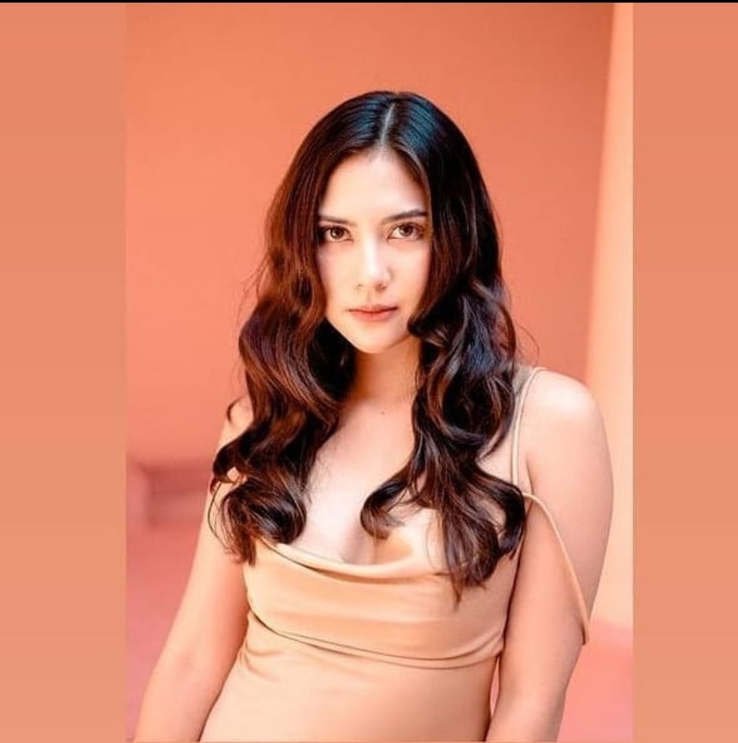 Semiz hisobchi bilan jinsiy aloqa