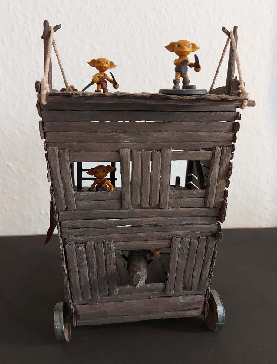 frl_thyme's tweet photo. Der #Belagerungsturm ist fertig \o/
Ich bin seeehr zufrieden damit. Vorallem mit der unbeabsichtigten Tatsache, dass es ein riesen Holzkopf geworden ist 😄
Nach einem Tutorial und inspiriert von: #BlackMagicCraft https://t.co/ib4c7ie7tr
#crafting #basteln #tower #miniatures https://t.co/SMboRb0s2N