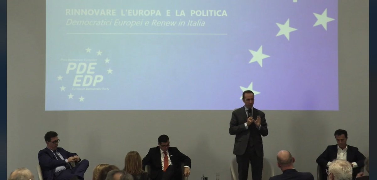 andreapruitic's tweet photo. L’Italia è malata di carenza di rappresentanza politica, dopo il #Referendum sul #tagliodeiparlamentari, serve rilanciare la rappresentanza partendo dalla #qualità dei parlamentari, responsabilizzando i cittadini. https://t.co/L1SgckUvc3