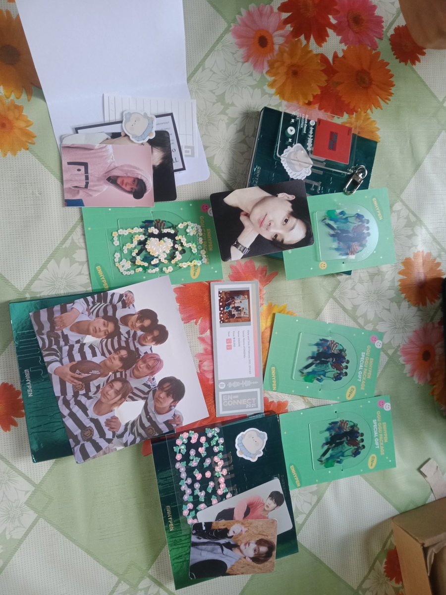 pshkitts's tweet photo. umuwi na d:d essential namin !! 🤩 Thankyou so much @byhaneulph for the smooth transaction ! ang daming freebies TYSM ulit !! 🥰 #haneulproofs https://t.co/PtjG2A2aGu