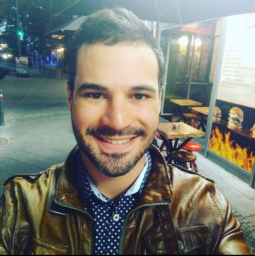 elcalcetintin's tweet photo. Mi pelo también ha crecido bastante... 😊 https://t.co/5v6aiDfxlG