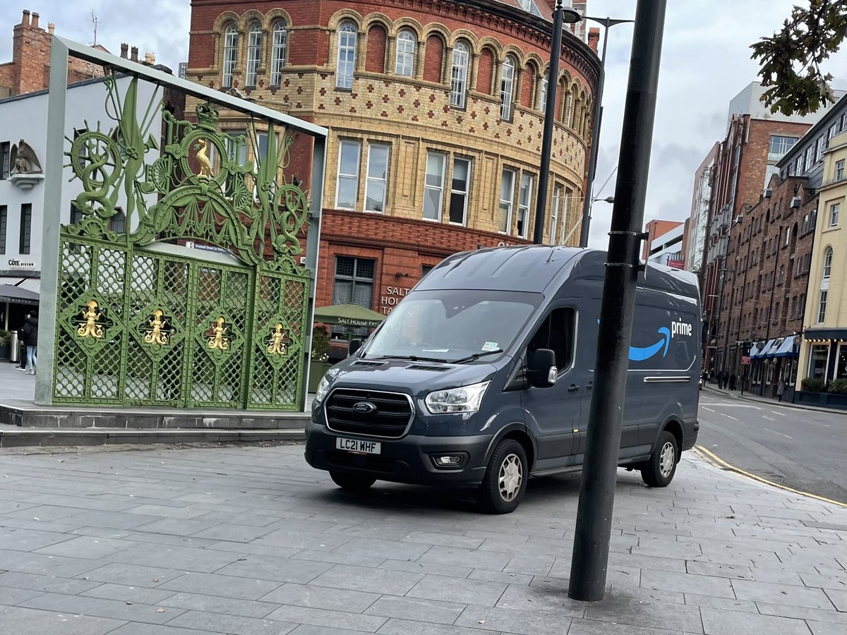 Bad Parking (@badparkinglpool) on Twitter photo 