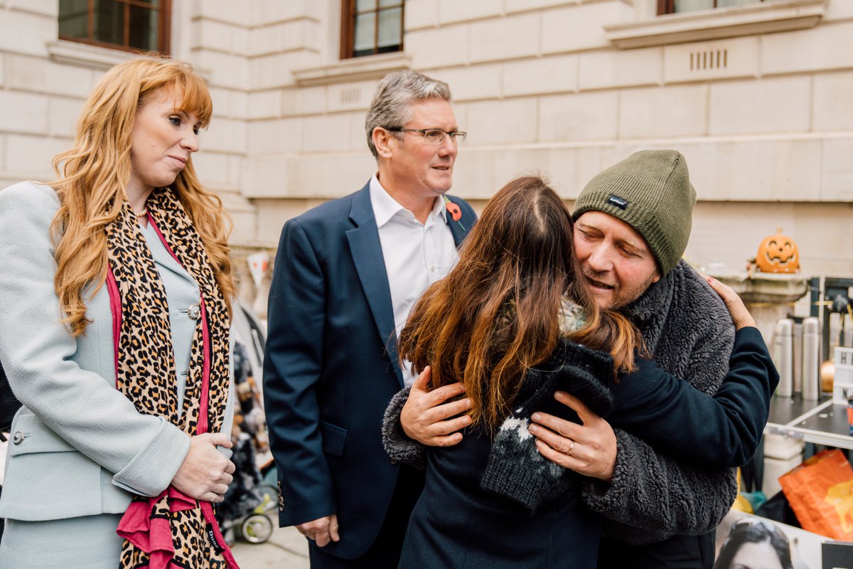 It has been three weeks since Richard Ratcliffe last ate any food.

In that time, not a single Government Minister has visited his camp outside the Foreign Office in solidarity.

Will the Prime Minister take 5 minutes out of his day to visit my constituent today?

#FreeNazanin