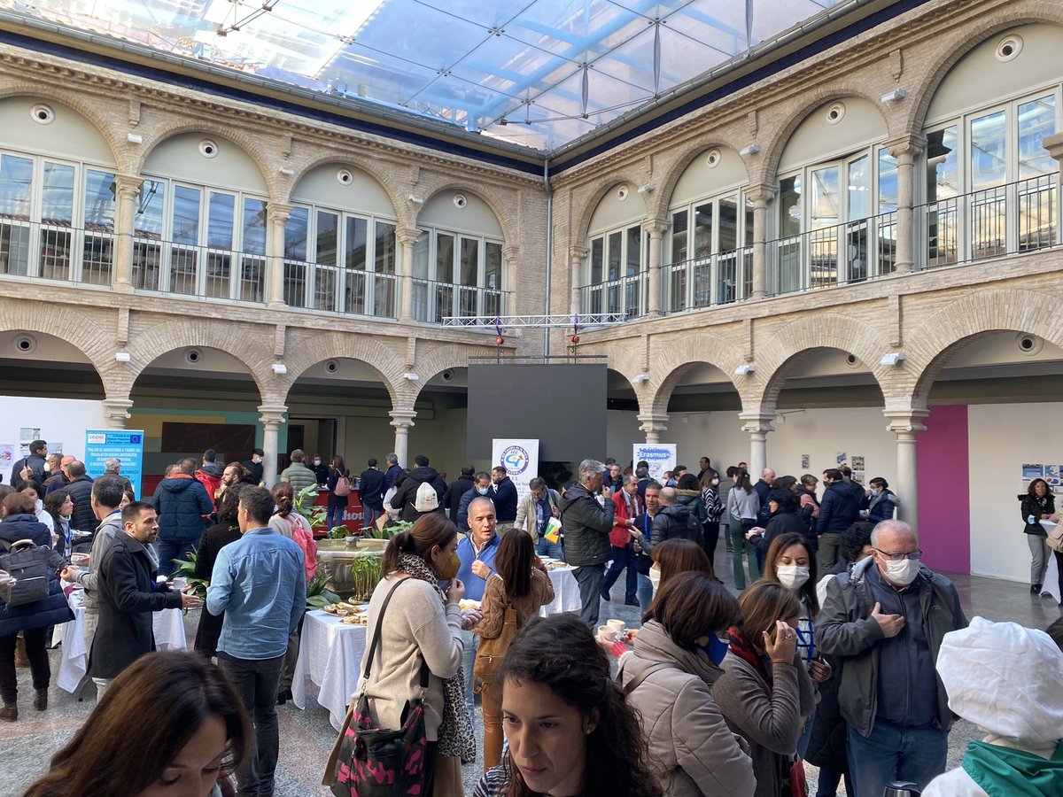 Cuanta falta nos hacía a #Erasmusplus <a href="/FPAndaluza/">Formación Profesional Andaluza</a> un evento presencial como #ErasmusFP_Cazorla21 

Hemos aprendido, compartido y convivido creando y mejorando las valiosas redes de contacto 

Agradecimientos y felicitaciones a <a href="/CEPJAEN1/">CEP JAEN</a> y <a href="/AytodeCazorla/">Ayto. de Cazorla</a> por hacerlo posible🔝👏