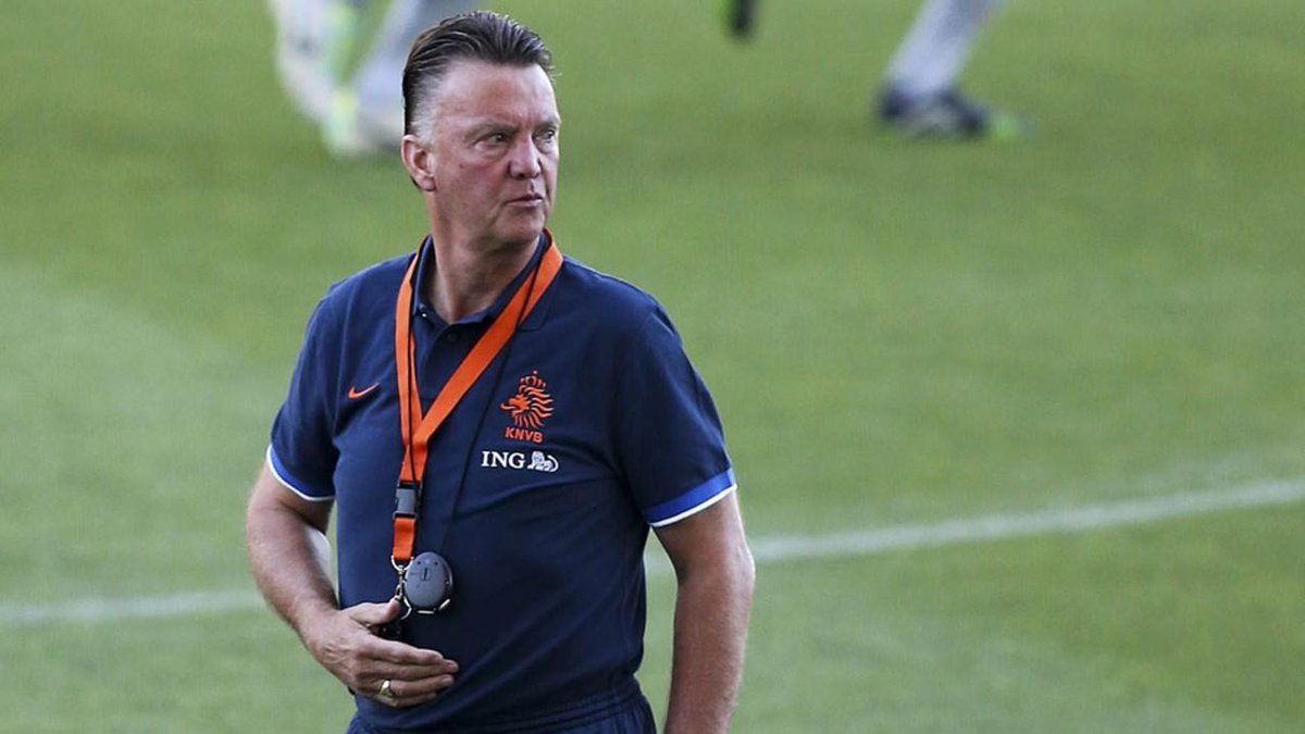 Van Gaal: «Em Portugal a taxa de vacinação é elevada, é um paraíso»
maisfutebol.iol.pt/covid-19/paise…