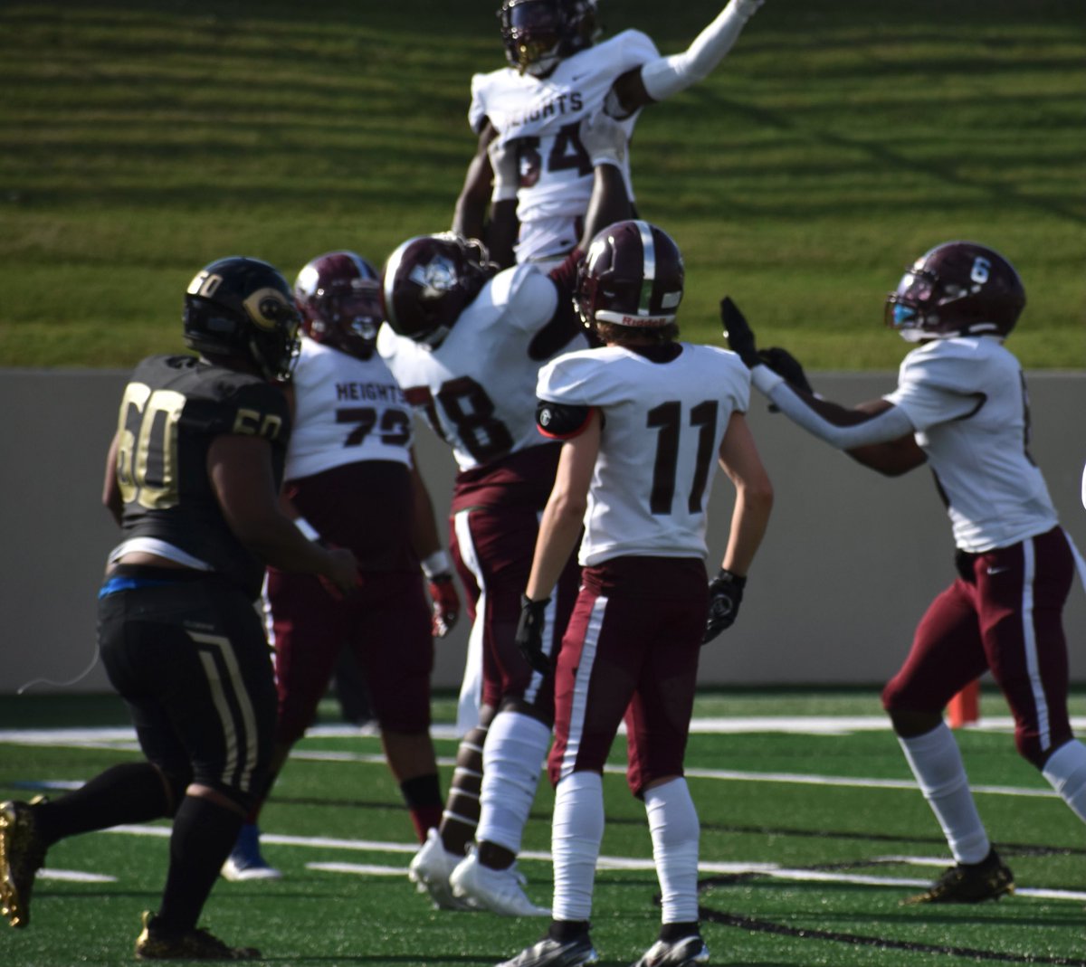 CoachSoria's tweet photo. ITβS GAMEDAY, YβALL!!!! #BeatMemorial https://t.co/4YsuWD1Nau