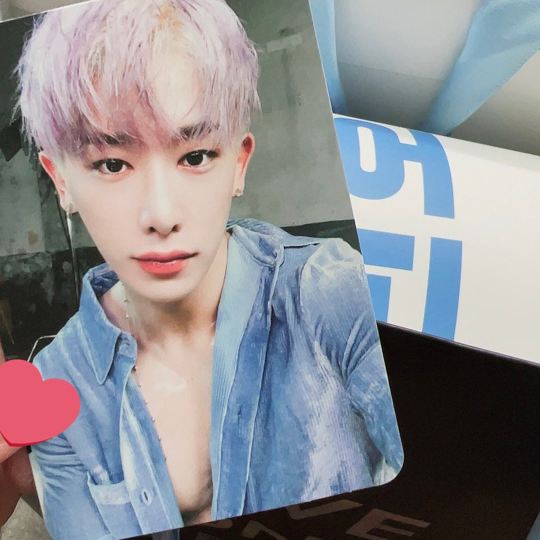 code9301's tweet image. 오늘 이 포카 딱 하나 가져왔는데 깜놀