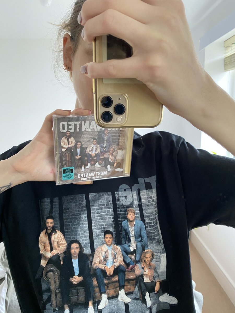 Elinii's tweet photo. Got my goodies today. The shirt feels amazing and i’m about to play the cd!  🤩@thewanted #TheWanted #MostWanted https://t.co/KQ9Yv8gh9H