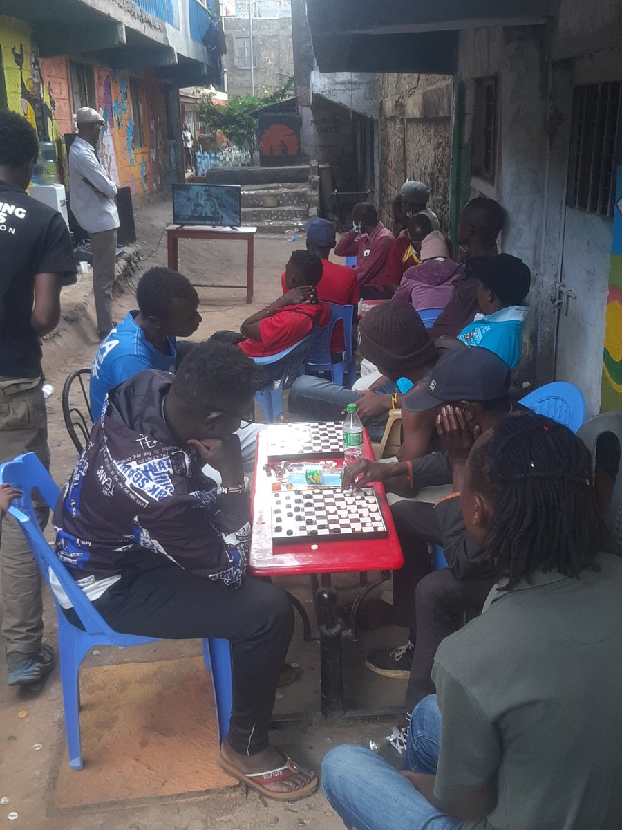 EmmalickJ's tweet photo. On going draught competition at wahenga court, engaging with the community to show them the usefulness of a public space in the community @PSN_Nairobi @dreamtownngo @WahengaYouth @NMS_Kenya @omaresammy @Davidma74093711 #changingfacescompetition5 https://t.co/ZCJ38VwOsf