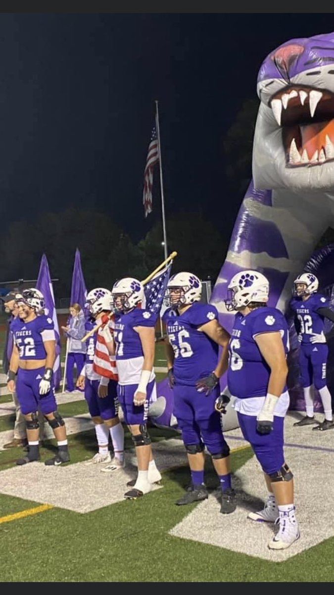 Wake up Tigers! It’s playoff time in Georgia! Bagpipes blaring at 5:55 kickoff at 6! Loud and proud let’s makes some noise! “Ain’t nothin like a Tiger in the playoffs!”
#TigerStrong #Brotherhood ⁦<a href="/DarlingtonTiger/">Darlington School</a>⁩