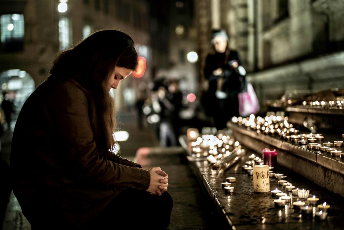 ChJacob77's tweet photo. Jamais nous n’oublierons ces vies fauchées. Ces filles, ces fils, cousins, amis, frères, sœurs. Aujourd’hui nous pensons à eux, à leurs proches.

6 ans sont passés mais le combat contre la barbarie islamiste continue. Nous n’abandonnerons pas.

#13Novembre2015 #Bataclan https://t.co/8GWcIUc6e4