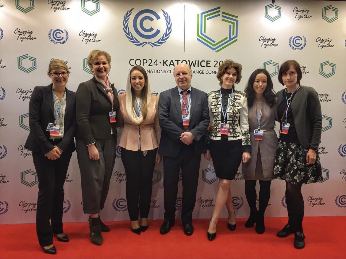 SarahBaashan's tweet photo. Good luck to fellow colleagues and negotiators of the @UNFCCC in the last stretch of #COP26.. the benchmark has been set
@COP24 @COP23 @COP22 #APA #ParisAgreement legacy 💫

@IISD_ENB and @APA A team photos https://t.co/sbiE21NBP5