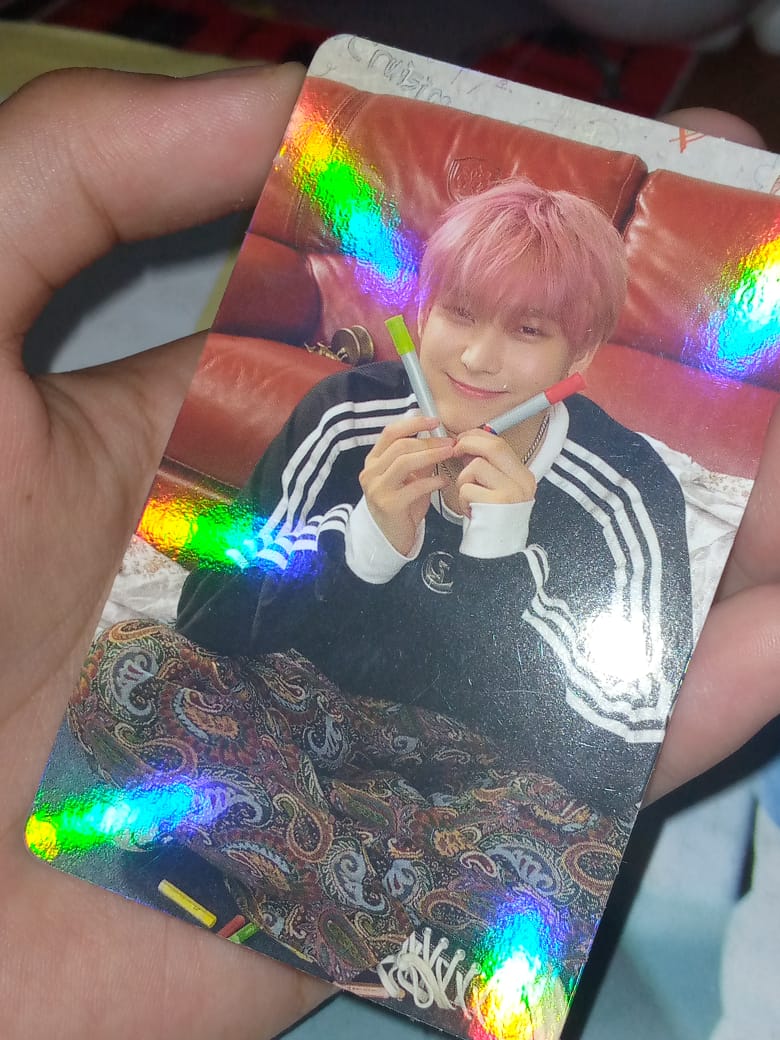 ddeonuicons's tweet photo. HELP RT/LIKE  🙏🏻

📍WTS📍
💙 SUNOO HOLO CHARYBDIS VER 💙
✨ GOOD CONDI ✨
💸 65K 💸 
🏠 DOM JAKARTA 🏠 
🍊BISA OREN 🍊
💭  bisa dp .. lagi bu pls 💭 https://t.co/NNH9XB60sd