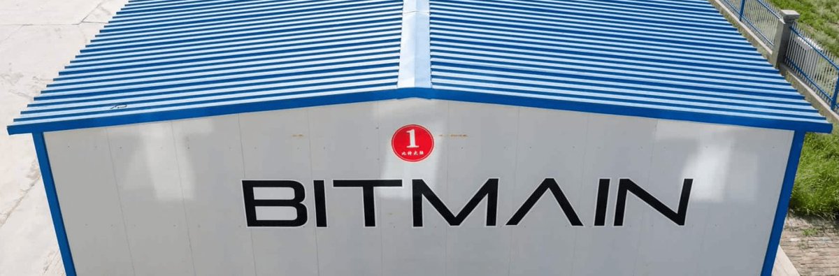 RigidBuildings's tweet photo. The recent interest in Bitcoin and crypto currencies Miners have transitioned to state-of-the-art dedicated facilities that house thousands of computers that mine 24 hours a day.  #buildwithrigid #metalbuildings #bitcoin Learn more at: https://t.co/ExJydXc6Pg https://t.co/GQ2jEXRmzV